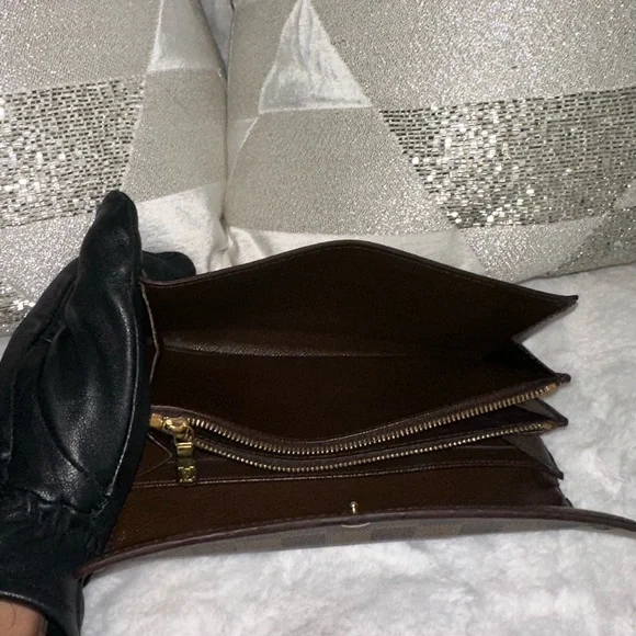 Louis Vuitton Long Wallet Portefeuille Sarah Browns Damier